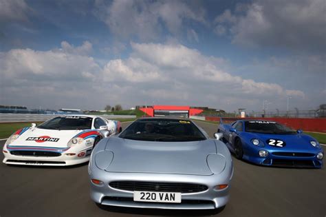 WORLD RECORD SUPERCAR RALLY 